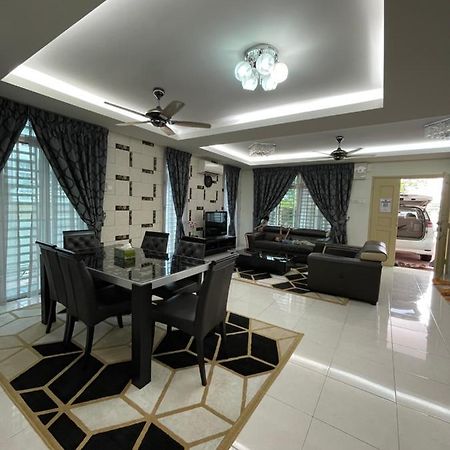 3R D'Latania Senawang Hotel Seremban Exterior photo